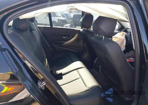 2017 BMW 320I из США, поврежденный, VIN WBA8A9C53HK619653